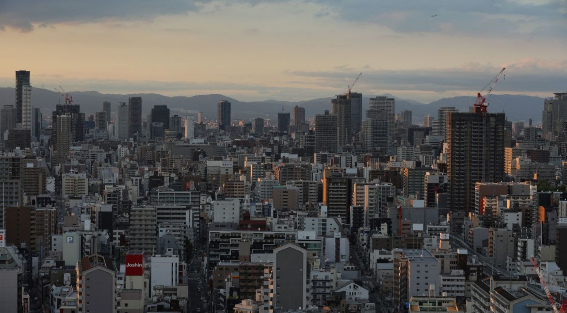 Osaka: Điểm đến yêu thích của du khách Việt sắp cấm hút thuốc lá - Ảnh 1.