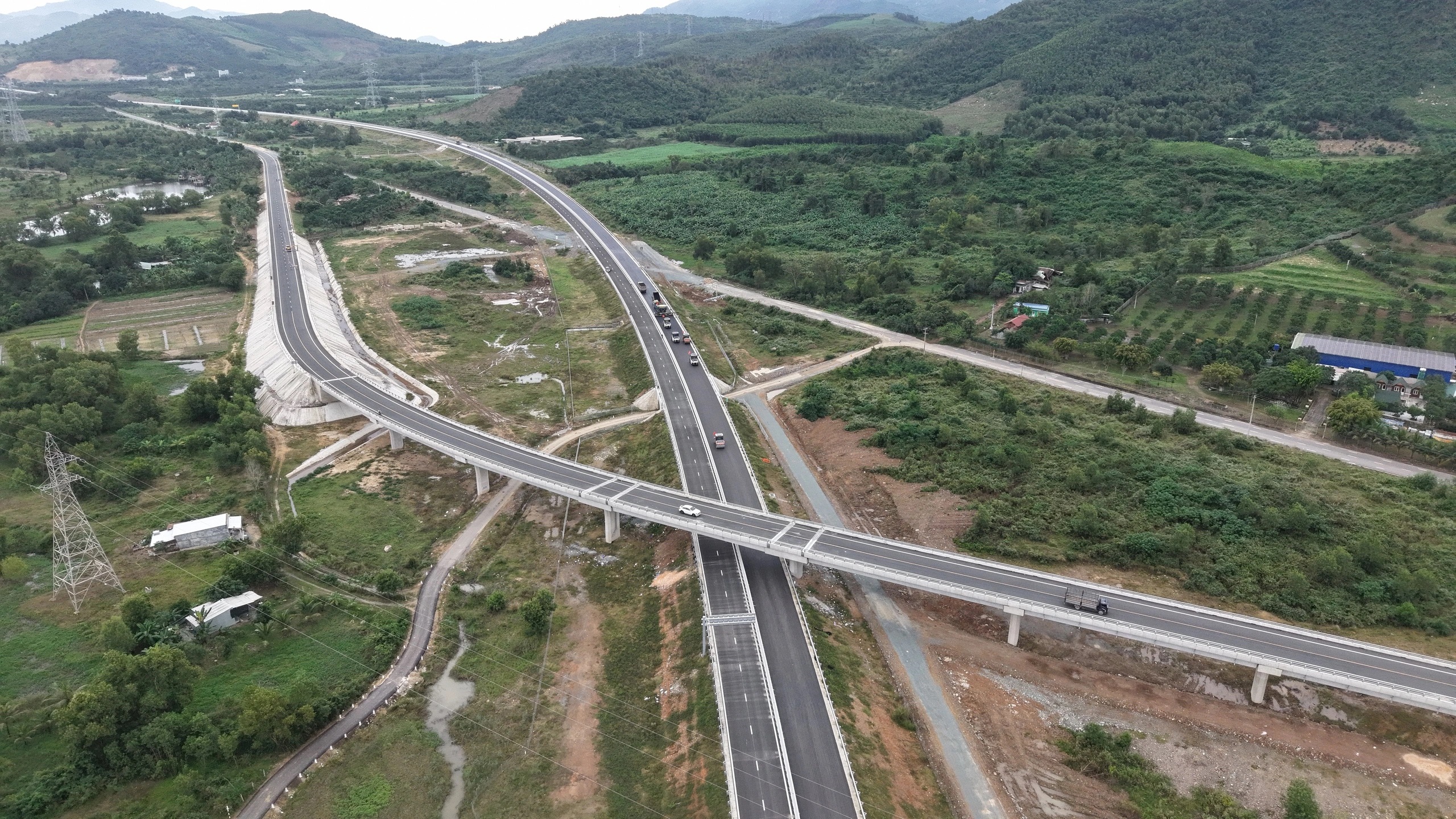Du lịch bùng nổ dịp lễ 30.4 - Ảnh 3.