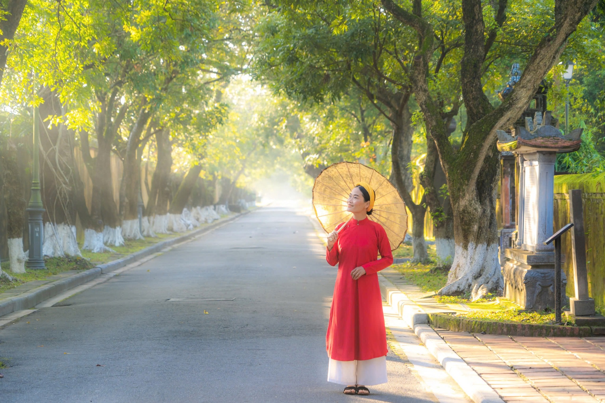 Khám Phá Bí Quyết Chụp Ảnh Đẹp Tại Di Sản Huế - Ảnh 4.