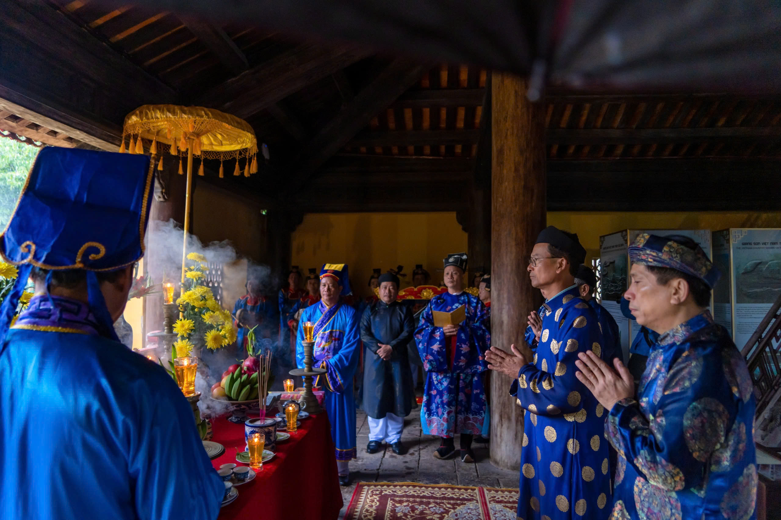 Lễ hạ nêu tại hoàng cung Huế