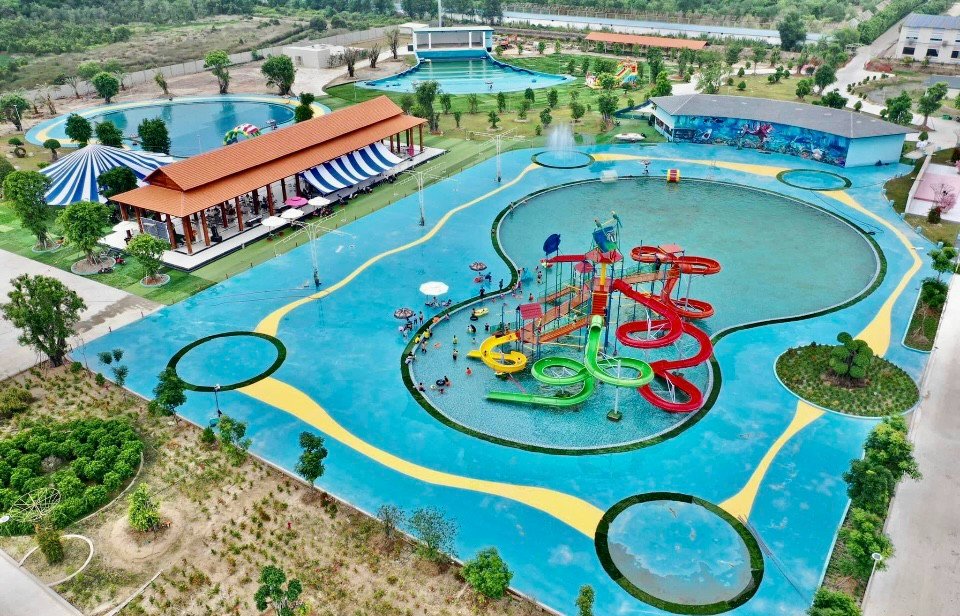 Công viên nước Mỹ Quỳnh