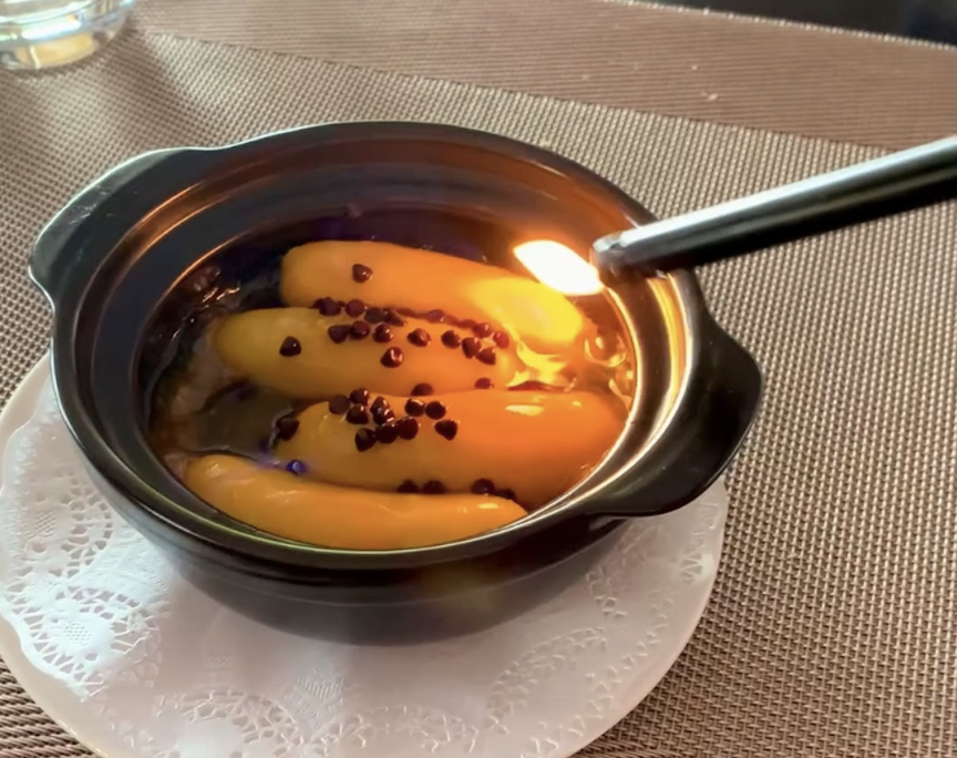 Thử món chuối đốt độc đáo