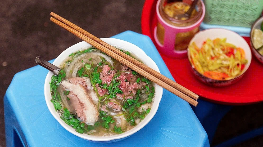 Cách Nấu Phở Ngon Tại Nhà Theo Phong Cách Đẳng Cấp - Ảnh 1.