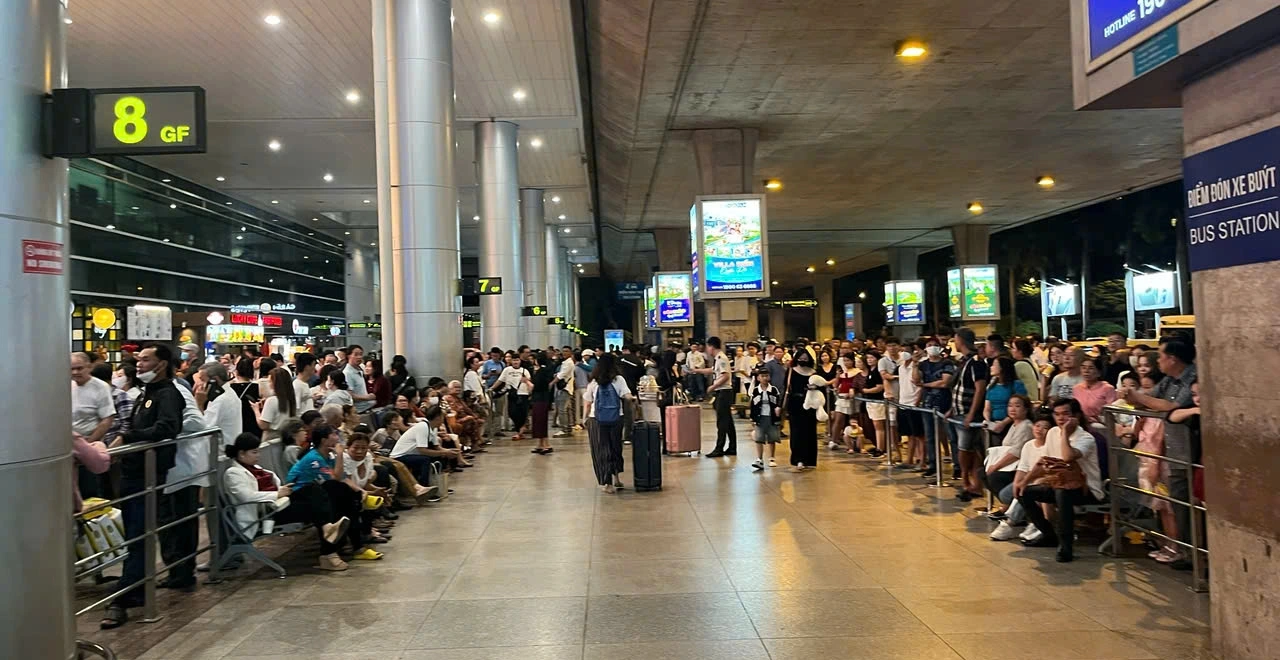 Hành khách tại ga quốc tế