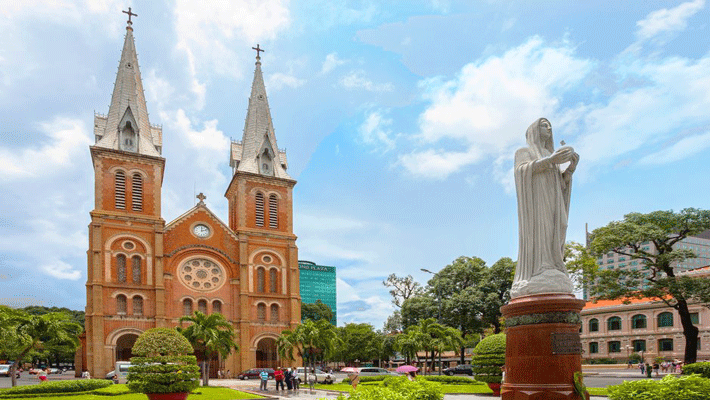 Tour Sài Gòn Nửa Ngày: Dinh Độc Lập - Nhà Thờ Đức Bà - Bưu Điện Thành Phố