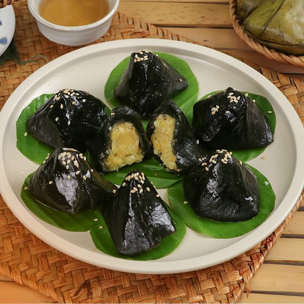 2 cách làm bánh ít lá gai nhân đậu và nhân dừa mềm mịn ngon như ngoài hàng