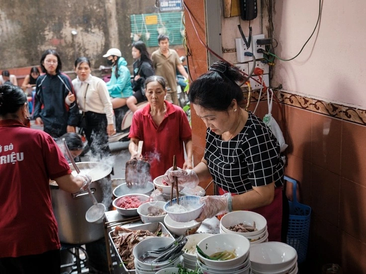 Cách Nấu Phở Ngon Tại Nhà Theo Phong Cách Đẳng Cấp - Ảnh 2.