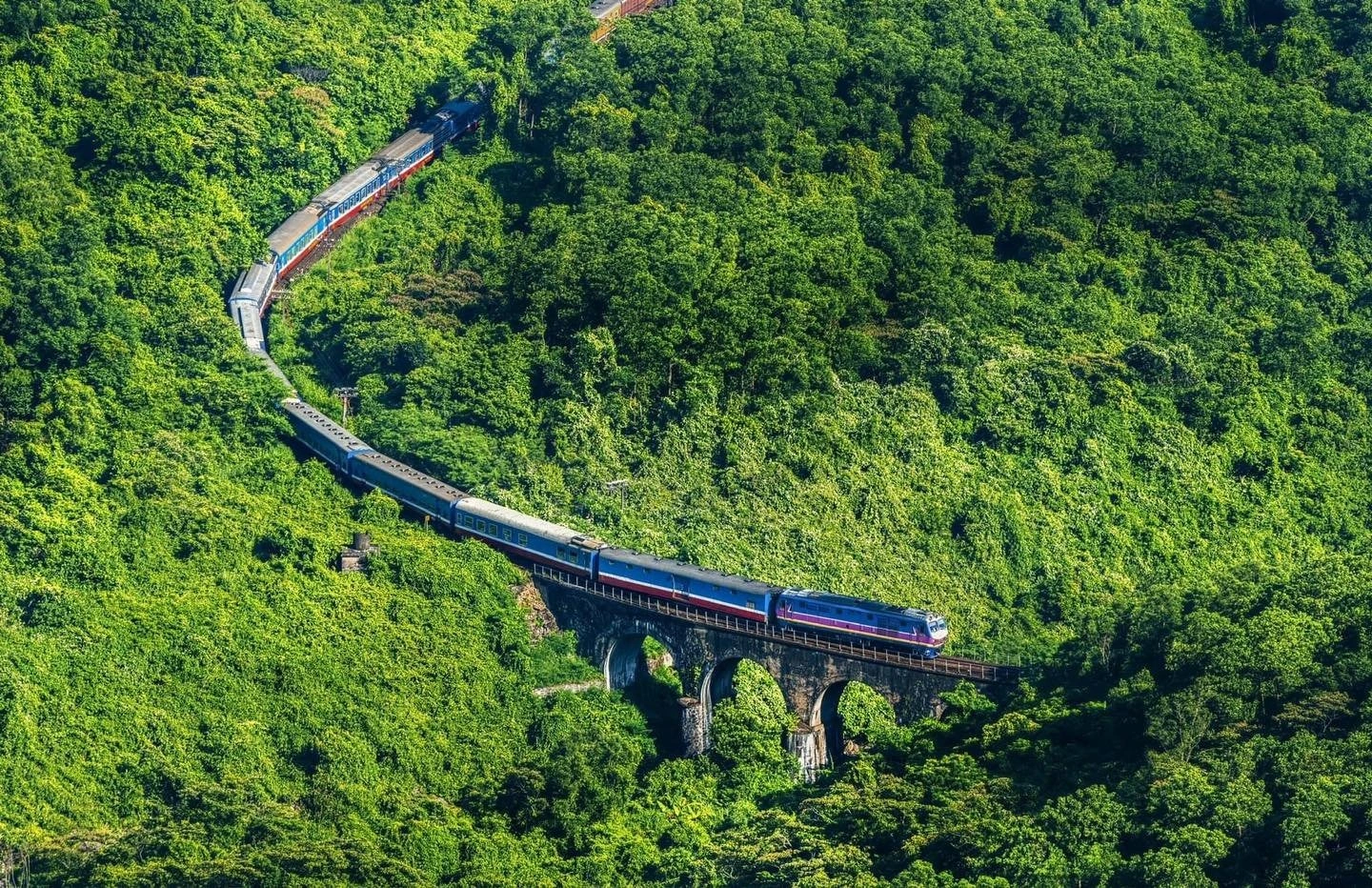 Tàu Thống Nhất