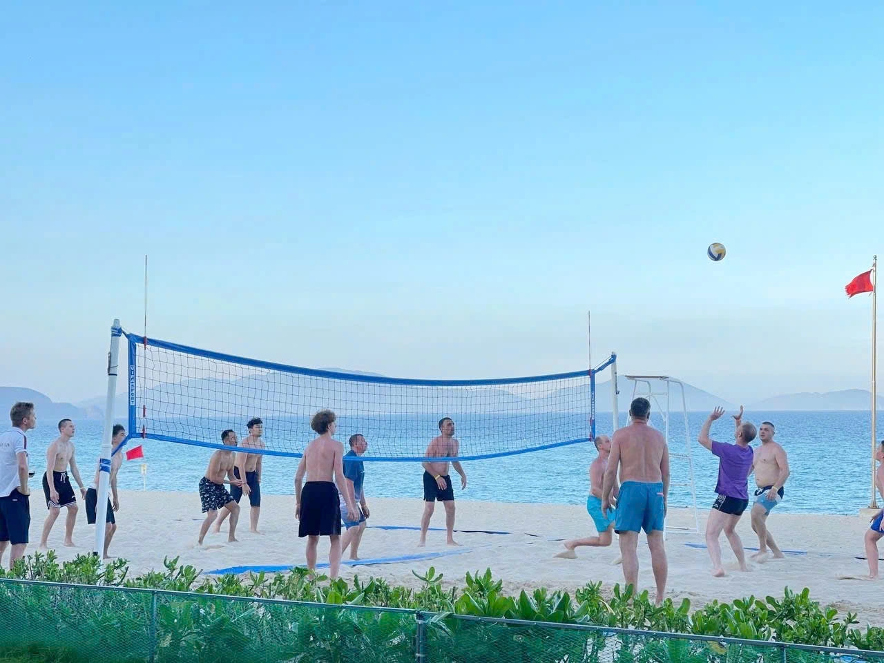 Khách Nga dồn dập trở lại Khánh Hòa- Ảnh 2.